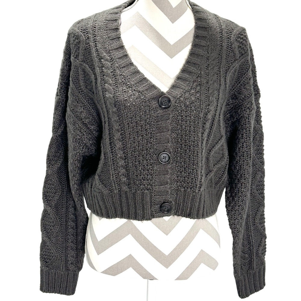 Pacific Republic Pull&Bear Chunky Cable Knit‎ Cropped Cardigan Button Front S